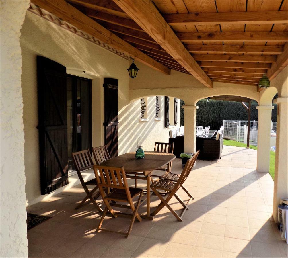 Villa Dendrane Granes Bagian luar foto